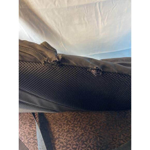 The North Face , Surge backpack - Picture 9 of 10